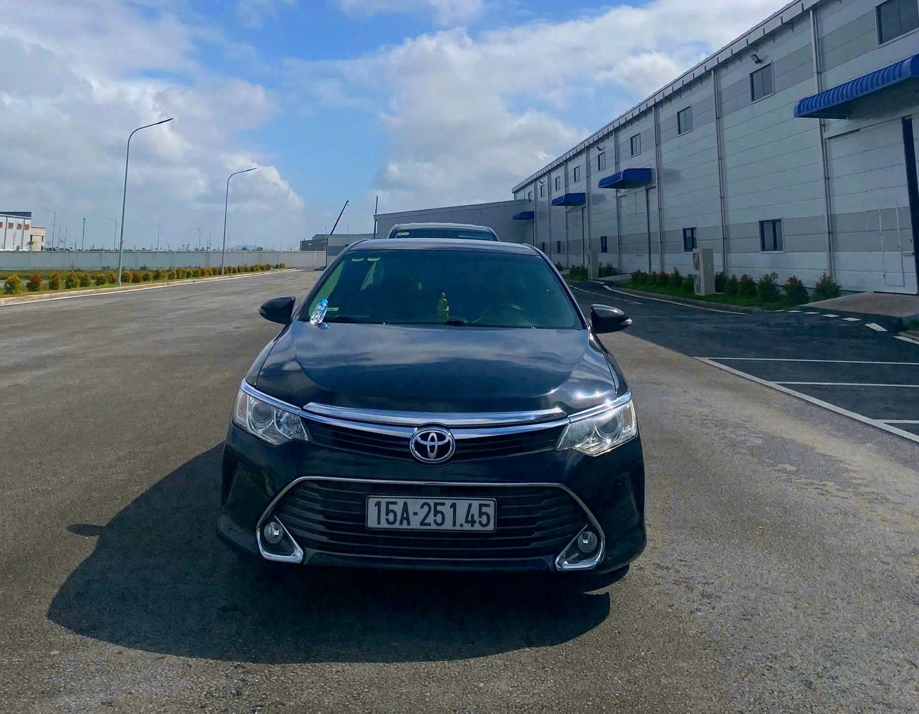 Cho thuê xe Toyota Camry 2.5Q